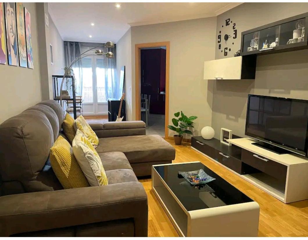 Cozy Flat In Boiro Near The Beach ภายนอก รูปภาพ